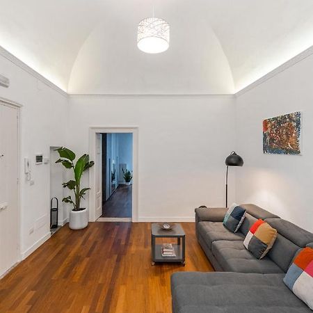 Casa Dei Visionari Lägenhet Bari Exteriör bild