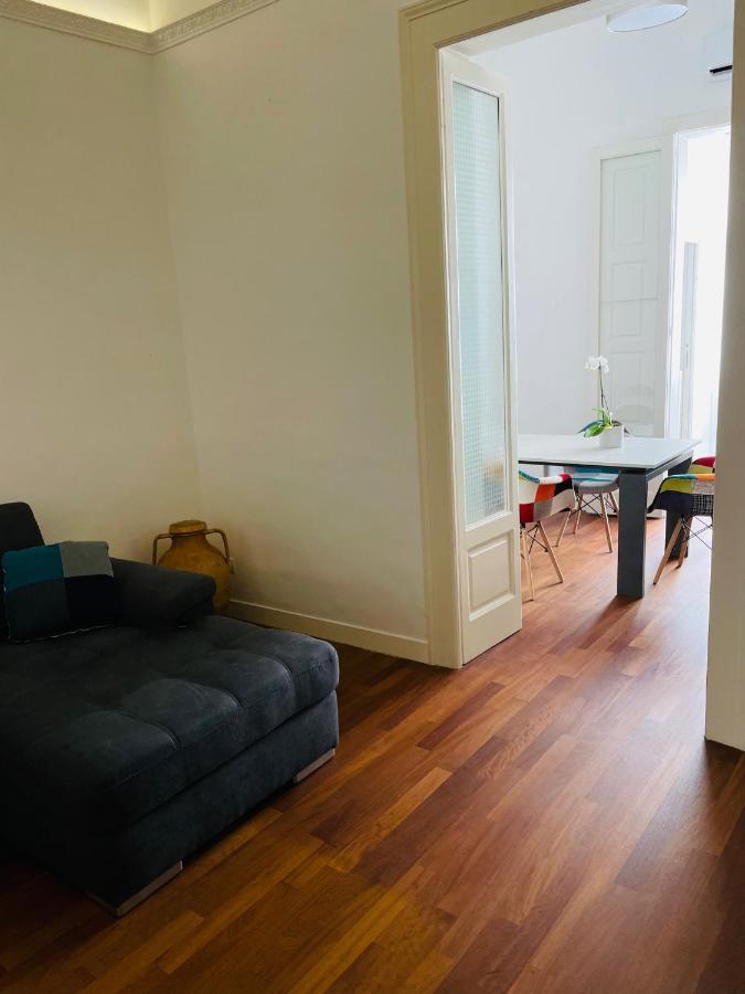 Casa Dei Visionari Lägenhet Bari Exteriör bild